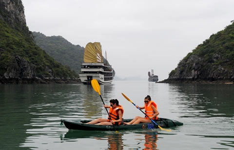 HALONG 1 DAY TRIP